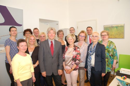 Lars Amann im Kreise seiner Gratulantinnen und Gratulanten.