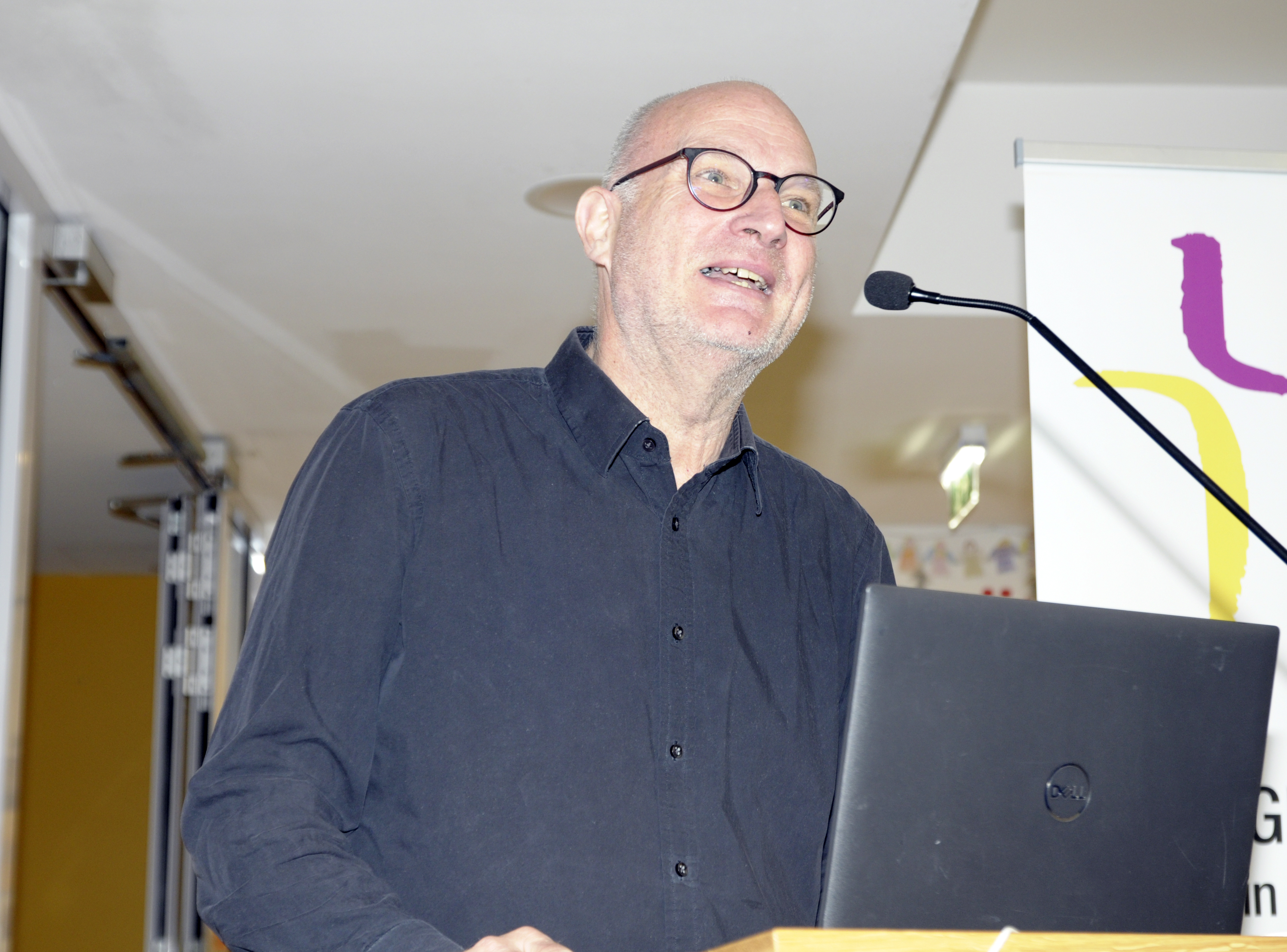 Moritz Stroh bei der SupVersammlung 2025