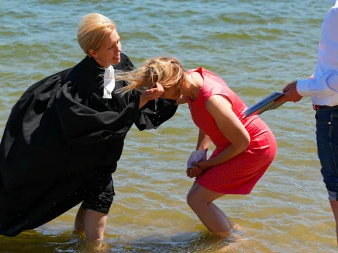 Evangelische Taufen an der Alten Donau - Ein Fest der Gemeinschaft und des Glaubens