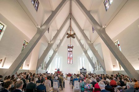 Der umgestaltete Innenraum der Johanneskirche in Wien-Liesing. (Foto: Johanneskirche)