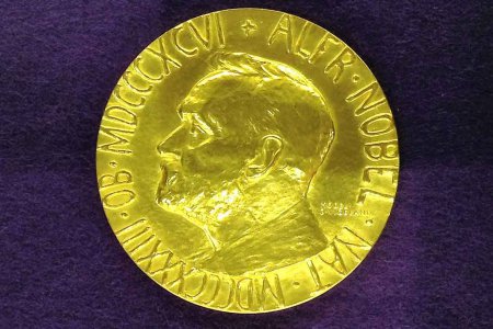 Der Friedensnobelpreis wird jährlich am 10. Dezember in Oslo verliehen. Im Bild die Medaille des Preisträgers von 1974, Eisaku Sato. Foto: wikimedia/awalin