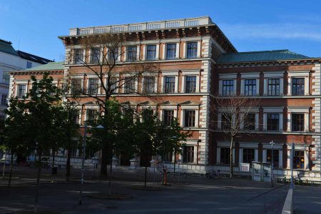Das Werk für Diakonie und Bildung soll evangelische Bildung in Wien noch stärker profilieren. Im Bild: Die Evangelische Schule am Wiener Karlsplatz. Foto: epd/M. Uschmann