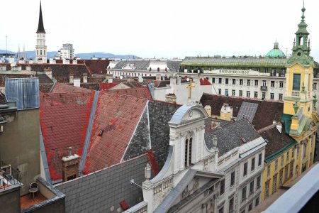 Eine neue Superintendentin oder einen neuen Superintendenten wählt die Evangelische Diözese A.B. Wien am 9. Juni. Im Bild: die evangelischen Kirchen in der Dorotheergasse im ersten Bezirk. Foto: epd/M. Uschmann