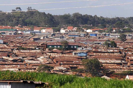 „Die Schule ist hier, mitten in Kibera, damit die Kinder lernen, dass auch im Slum etwas Gutes wachsen kann.“ Foto: wikimedia/Valter Campanato/ABr „Die Schule ist hier, mitten in Kibera, damit die Kinder lernen, dass auch im Slum etwas Gutes wachsen kann.“ Foto: wikimedia/Valter Campanato/ABr