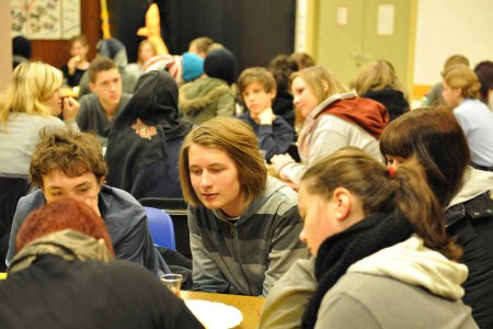 Bis zu 700 Jugendliche kommen beim Friedenstag in Wien zusammen. Foto: epd/Uschmann (Archiv)