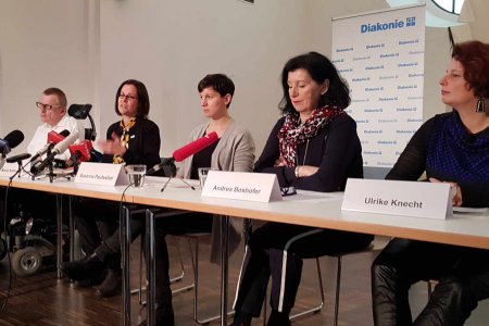 „Leistungsgerechtigkeit wird gerne verwechselt mit alter Besitzstandsgerechtigkeit, von der ich dachte, dass sie in einer liberalen Gesellschaft überwunden ist.“ Diakonie-Direktorin Maria Katharina Moser zur neuen Mindestsicherung. Foto: epd/Michael Windi