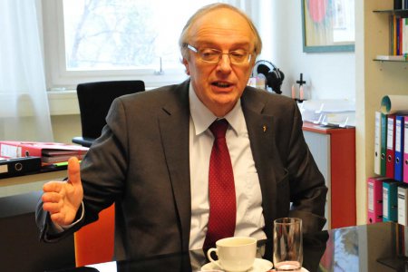 „Ich habe mich in Gesprächen stark gemacht für den Karfreitag als Feiertag im Austausch gegen den Pfingstmontag und bin mit diesem Vorschlag alleine geblieben“, sagt Bischof Michael Bünker. Foto: epd/Uschmann „Ich habe mich in Gesprächen stark gemacht für den Karfreitag als Feiertag im Austausch gegen den Pfingstmontag und bin mit diesem Vorschlag alleine geblieben“, sagt Bischof Michael Bünker. Foto: epd/Uschmann