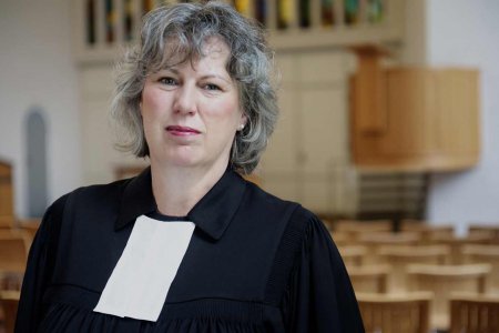 Solidarisiert sich mit den Evangelischen in Österreich „in allem Bemühen um den Schutz des Karfreitages als gesetzlichen Feiertag für alle“: die deutsche Auslandsbischöfin Petra Bosse-Huber. Foto: ekir/Uwe Schinkel