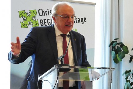 „Mit dem vorgelegten Sozialhilfegesetz wird soziale Unsicherheit erhöht und die Schere zwischen Arm und Reich in Österreich vergrößert.“ Foto: epd/Uschmann
