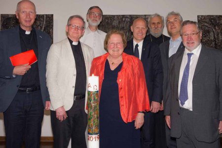 Ökumenische Gesprächspartner (v.l.): Bischof Heinz Lederleitner, Reverend Patrick Curran Pater Milo Ambros, Pfarrerin Ingrid Vogel, Superintendent Matthias Geist, Erzpriester Petar Pantić, Landessuperintendent Thomas Hennefeld und Pfarrer Ernst Hofhansl.