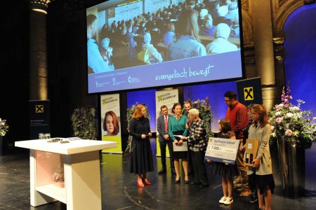 Den Hauptreis erhielt heuer das Projekt „Inklusive Gemeinde“ der evangelischen Pfarrgemeinde Wien-Simmering. Foto: epd/Uschmann