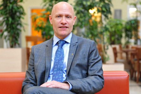 „Verbindendes Zeichen, wenn acht Religionsgemeinschaften gemeinsam die Stimme erheben“ – der Wiener Superintendent Matthias Geist. Foto: epd/Uschmann „Verbindendes Zeichen, wenn acht Religionsgemeinschaften gemeinsam die Stimme erheben“ – der Wiener Superintendent Matthias Geist. Foto: epd/Uschmann