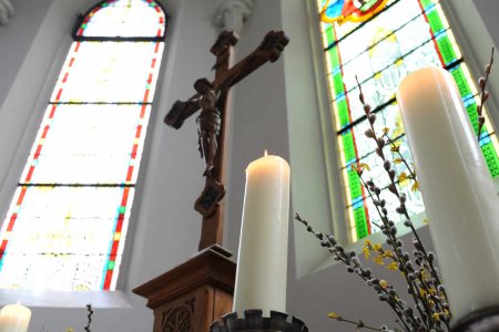 “Gott wäre nicht ganz Mensch geworden ohne den Karfreitagsmoment. Ohne diese Erfahrung, der Hilflosigkeit angesichts der Endlichkeit." Foto: epd/Uschmann “Gott wäre nicht ganz Mensch geworden ohne den Karfreitagsmoment. Ohne diese Erfahrung, der Hilflosigkeit angesichts der Endlichkeit." Foto: epd/Uschmann