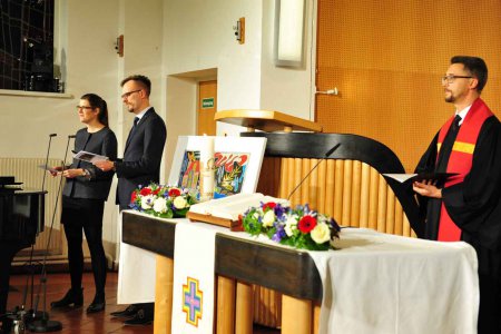 Vor Ort wolle man vor allem jene einladen, “die online nicht mitfeiern können”, sagt Superintendent Stefan Schröckenfuchs. Foto: epd/Uschmann