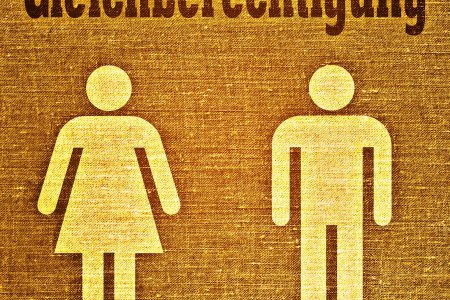 Bessere finanzielle Unterstützung für Alleinerziehende fordert die Evangelische Frauenarbeit. Foto: pixabay/27707