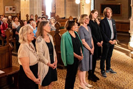 Die sechs neuen Ehrenamtlichen im Team der Wiener Evangelischen Krankenhausseelsorge beim Entsendungsgottesdienst. (Foto: Peter Kende)