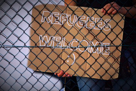 Keine andere Gruppe sei von derartig massiven Einschränkungen ihrer Grund- und Menschenrechte betroffen wie Menschen auf der Flucht, heißt es in einer aktuellen Stellungnahme der Evangelischen Kirche A.u.H.B. Foto:pixabay/Kai Stachowiak