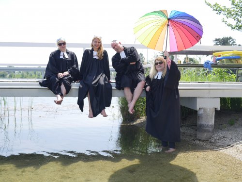 Die Pfarrerinnen und Pfarrer der &quot;Donautaufe 2024&quot; freuen sich darauf Dich kennenzulernen. Foto: Evang. Kirche Wien/Schomaker