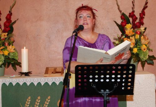 ... Religionslehrerin Gabi Pfarrhofer...
