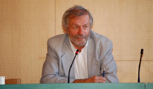 Die Fachtagung am Samstag und Sonntag moderierte Wolfgang Hinker, Leiter der Wiener Gruppe der &quot;ARGE Ökumene&quot;.
