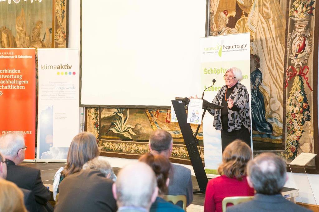 "Pfarrgemeinden sind Vorbilder und Vorreiter beim Energiesparen", so Oberkirchenrätin Hannelore Reiner.