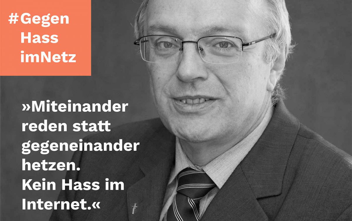 Mit der Initiative der Bundesregierung #GegenHassimNetz soll dem zunehmenden Cybermobbing begegnet werden. Foto: epd/M. Uschmann, Grafik: BKA Mit der Initiative der Bundesregierung #GegenHassimNetz soll dem zunehmenden Cybermobbing begegnet werden. Foto: epd/M. Uschmann, Grafik: BKA