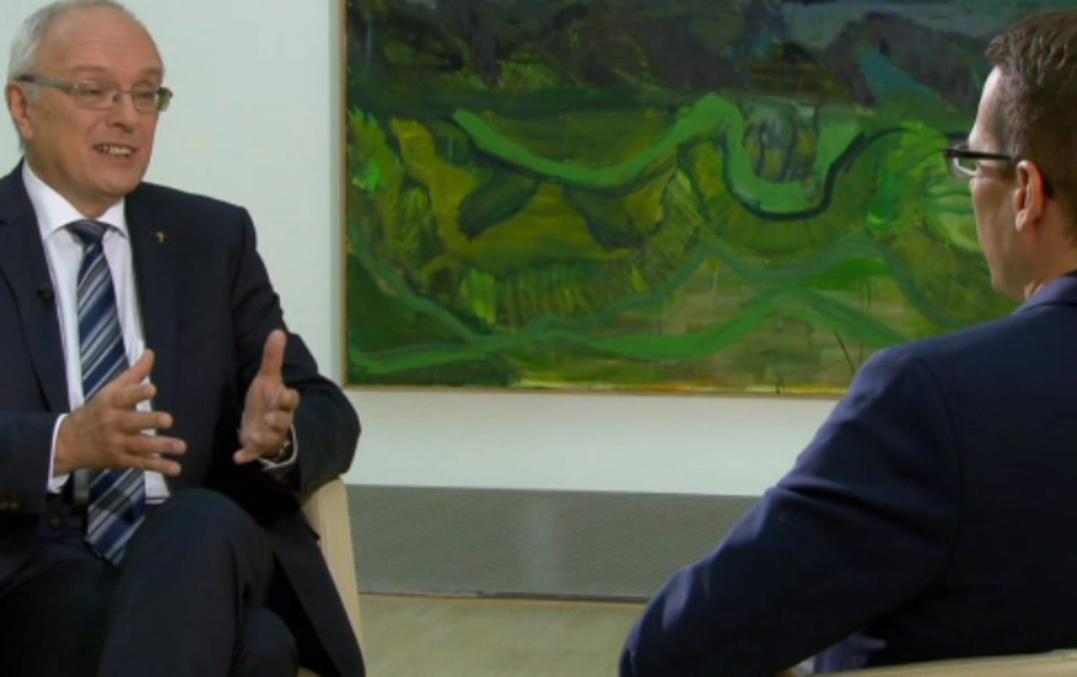 Beim Reformationsjubiläum geht es nicht um ein Luthergedenken, sondern um die Frage: Was bedeutet die Reformation für die heutige Gesellschaft. Bischof Bünker im „Ganzen Interview“ auf ORF III. Foto: screenshot/orf-epd Beim Reformationsjubiläum geht es nicht um ein Luthergedenken, sondern um die Frage: Was bedeutet die Reformation für die heutige Gesellschaft. Bischof Bünker im „Ganzen Interview“ auf ORF III. Foto: screenshot/orf-epd