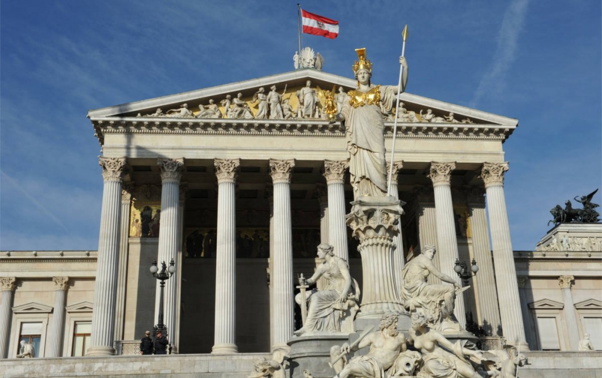 Bereits zum vierten Mal fand zu Beginn der herbstlichen Parlamentssession ein ökumenischer Gottesdienst statt. Archivbild: epd/Uschmann