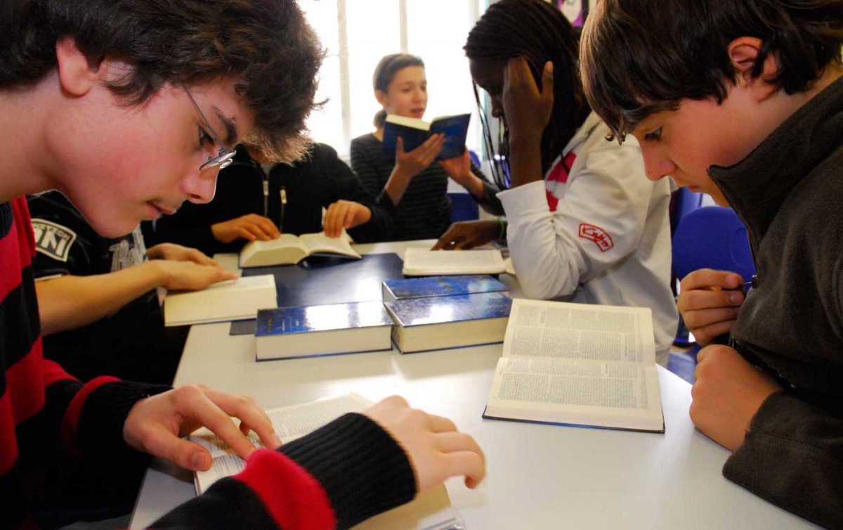 "Reli – egal ob katholisch, evangelisch, orthodox, muslimisch, jüdisch usw. – gehört an öffentliche Schulen und muss einem einsehbaren, reflektierten und zeitgemäßen Lehrplan folgen, so wie das heute üblich ist." Foto: epd/M. Uschmann "Reli – egal ob katholisch, evangelisch, orthodox, muslimisch, jüdisch usw. – gehört an öffentliche Schulen und muss einem einsehbaren, reflektierten und zeitgemäßen Lehrplan folgen, so wie das heute üblich ist." Foto: epd/M. Uschmann