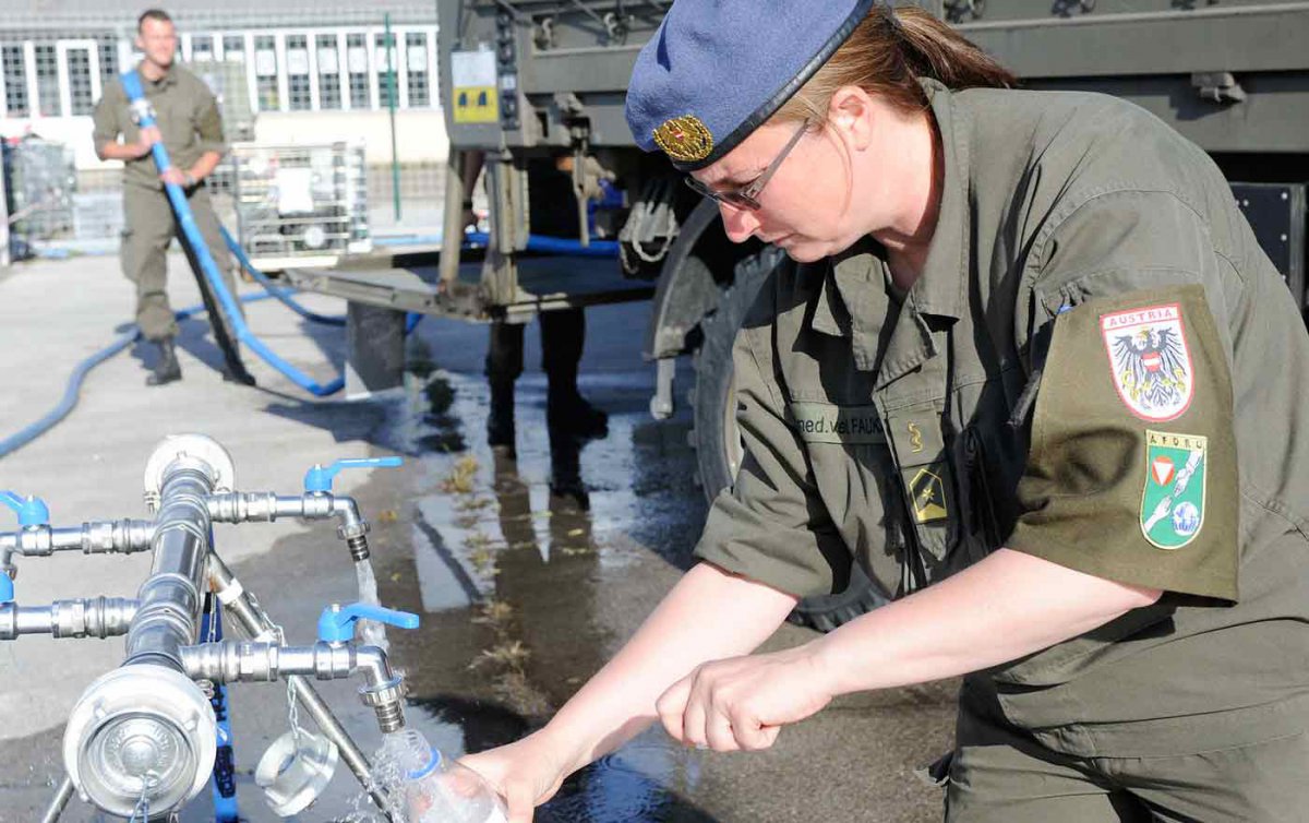 Friedenseinsätze müssten über militärische Aufgabenstellungen hinausgehen, heißt es in dem Grundsatzpapier. Foto Bundesheer/Gunter Pusch
