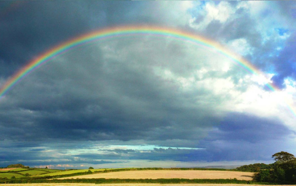 &quot;Der Regenbogen, wann immer wir ihn sehen, ist ein doppeltes Zeichen. Er mahnt uns, auf die Erde zu achten, und er gibt Hoffnung, dass wir die Rettung der Welt vor der drohenden Klimakatastrophe noch schaffen können.&quot; Foto:: pixabay