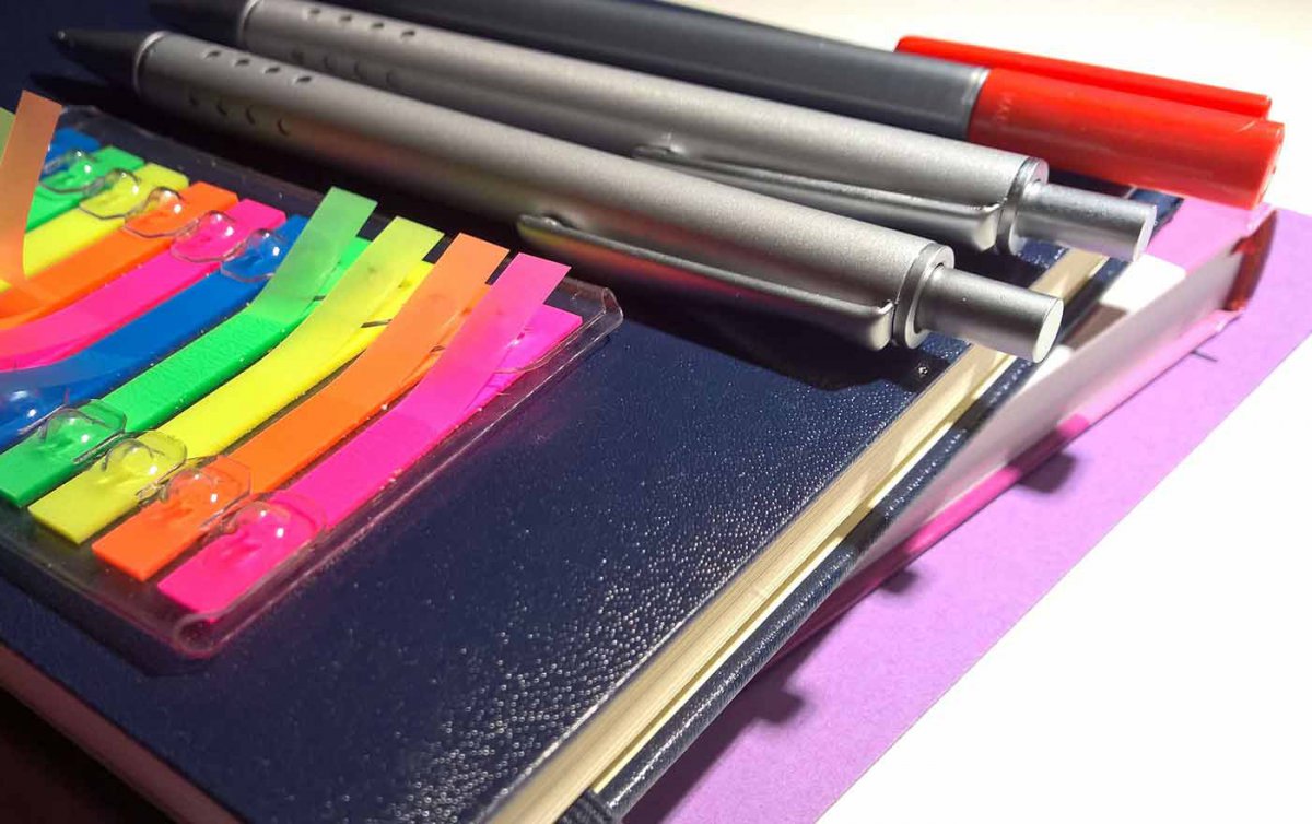 &quot;Ein einfaches Startpaket für einen Schulanfänger bestehend aus Schultasche, Sportbeutel, Heften, verschiedenen Stiften, Handarbeitskoffer, Malfarben kostet 100 bis 300 Euro“, rechnet Diakonie-Sozialexperte Martin Schenk vor. Foto: pxhere