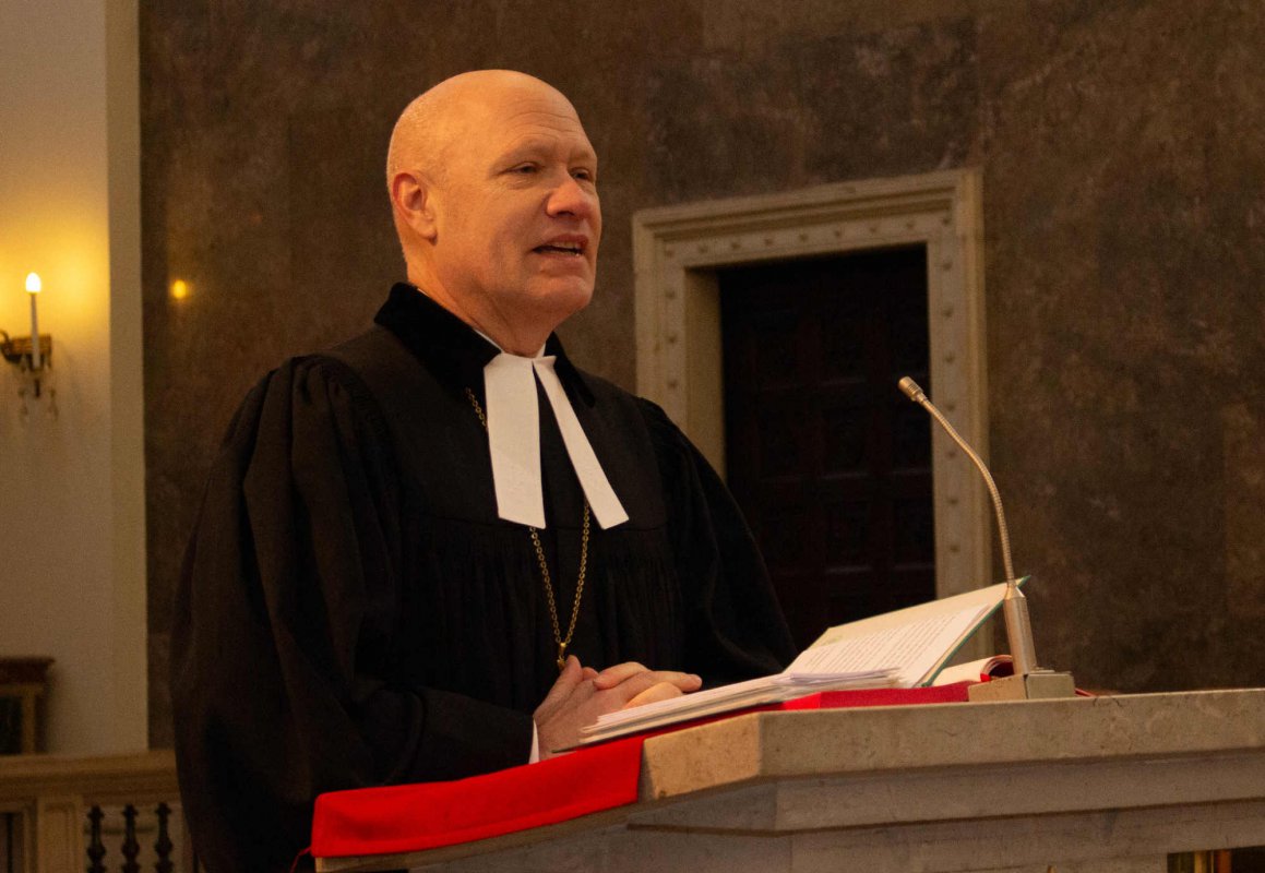 Das „Sozialwort“ verdeutliche die Anforderungen an die Christinnen und Christen zur Besinnung und zu sozialen Taten, betonte Superintendent Matthias Geist in seiner Gastpredigt in der Pfarre Breitenfeld. (Foto: Pfarre Breitenfeld) Das „Sozialwort“ verdeutliche die Anforderungen an die Christinnen und Christen zur Besinnung und zu sozialen Taten, betonte Superintendent Matthias Geist in seiner Gastpredigt in der Pfarre Breitenfeld. (Foto: Pfarre Breitenfeld)