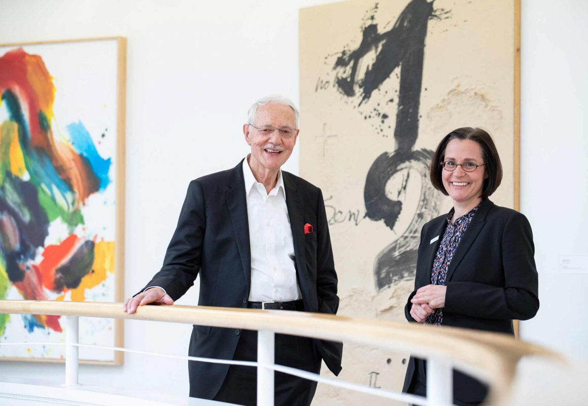 Sammler Karlheinz Essl und Diakonie-Direktorin Maria Katharina Moser. Foto: Tobias Steinmaurer Sammler Karlheinz Essl und Diakonie-Direktorin Maria Katharina Moser. Foto: Tobias Steinmaurer