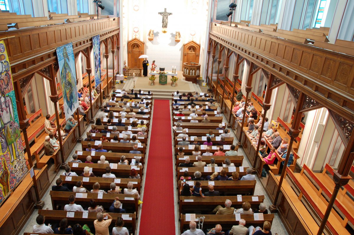Zum Auftakt feierten rund 250 Gäste einen besonderen Gottesdienst in der Gustav-Adolf-Kirche in Gumpendorf. (c) M. Schomaker Zum Auftakt feierten rund 250 Gäste einen besonderen Gottesdienst in der Gustav-Adolf-Kirche in Gumpendorf.